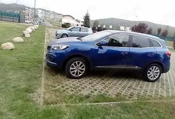 Utilizat 2020 Renault Kadjar SUV | 11.500 EUR (Preț bun) - Imagine 1/4