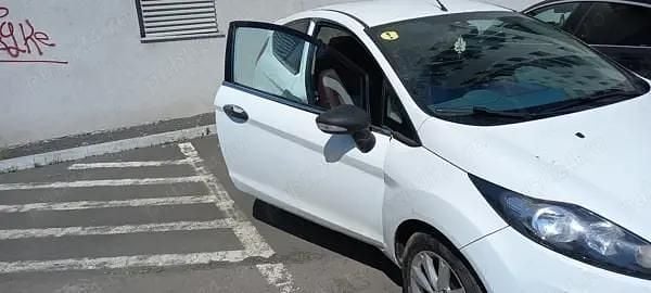 Second-hand Ford Fiesta 51 CP (37 kW) 2011 Alb Hatchback
