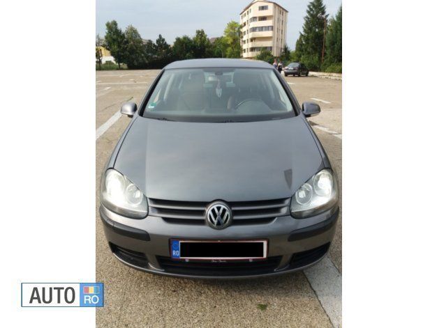 Second-hand VW Golf IV 140 CP (102 kW) 2005 Gri Hatchback