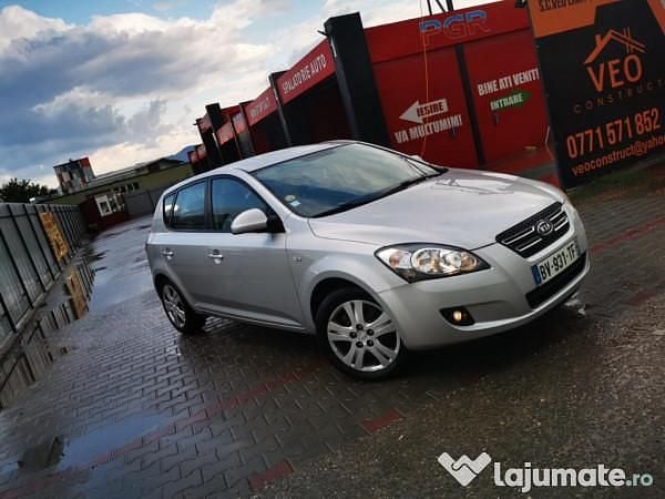 Utilizat 2008 Kia Ceed 2 | 1.999 EUR (Preț OK) - Imagine 1/4