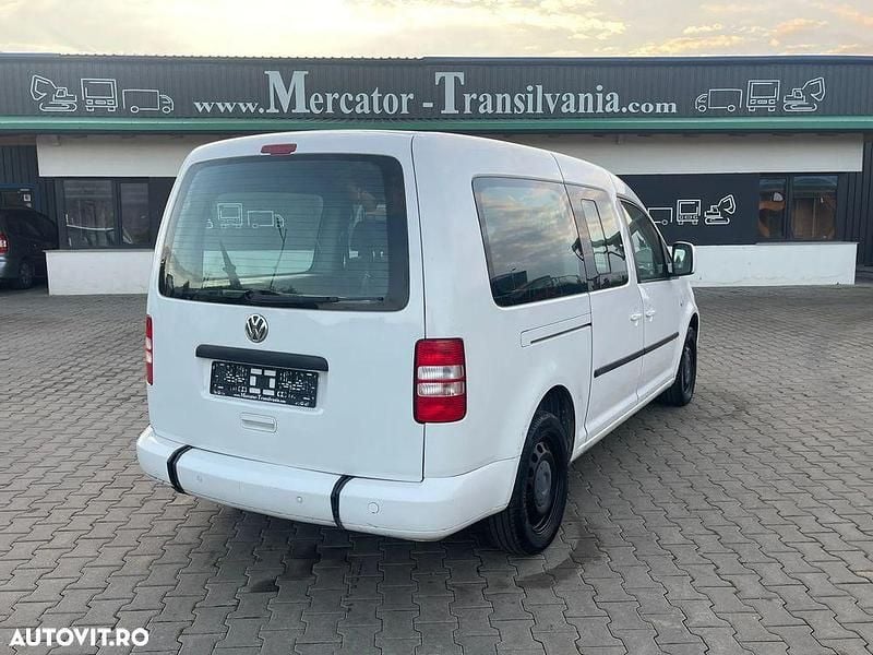 Second-hand VW Caddy Trendline 102 CP (75 kW) 2014 Culoarealb Monovolum