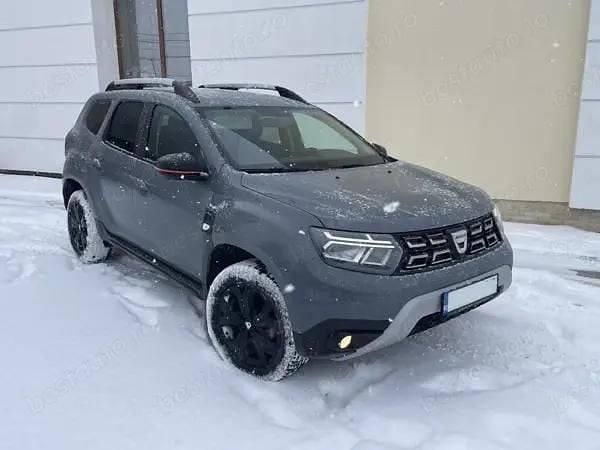 Gri Second-hand 2023 Dacia Duster Extreme SUV | 16.990 EUR (Puțin scump) - Imagine 1/4