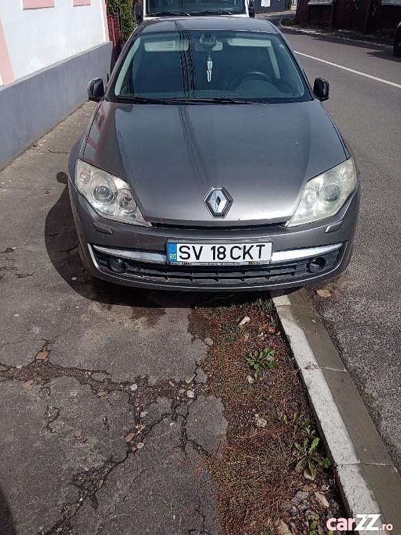 Utilizat 2008 Renault Laguna III Hatchback | 1.600 EUR - Imagine 1/4