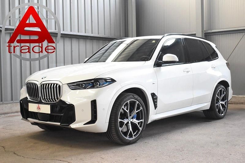 Utilizat 2023 BMW X5 M Sport SUV | 96.331 EUR - Imagine 1/1