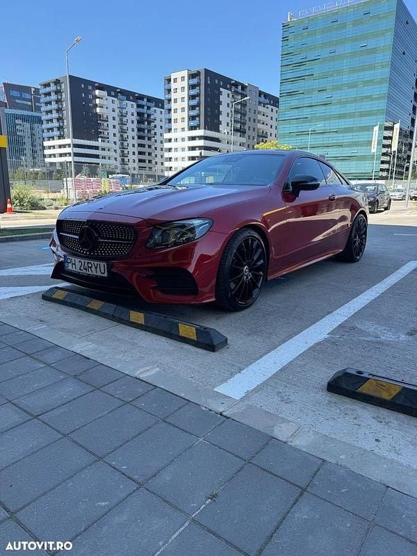 Culoarerosu Utilizat 2018 Mercedes E220 Coupe | 30.000 EUR (Preț OK) - Imagine 1/4