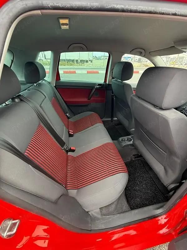 Rosu Utilizat 2005 VW Polo Berlinǎ | 10.500 EUR - Imagine 1/4