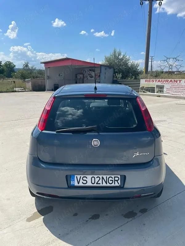 Utilizat 2007 Fiat Punto Hatchback | 1.500 EUR (Super Preț) - Imagine 1/4