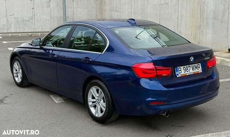 Second-hand BMW 318 Advantage 136 CP (100 kW) 2016 Culoarealbastru Berlinǎ