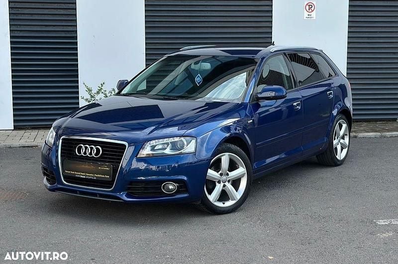 Culoarealbastru Utilizat 2011 Audi A3 Sportback S-Line Hatchback | 6.750 EUR (Super Preț) - Imagine 1/4