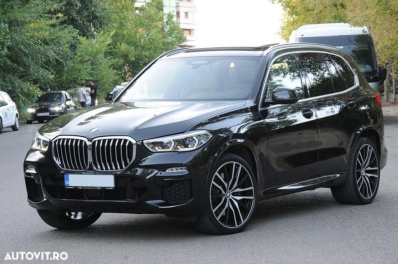 Culoarenegru Utilizat 2020 BMW X5 Comfort Edition SUV | 45.700 EUR (Preț OK) - Imagine 1/4