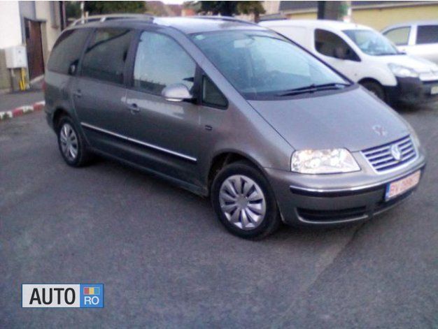 Second-hand VW Sharan 116 CP (85 kW) 2005 Gri Monovolum