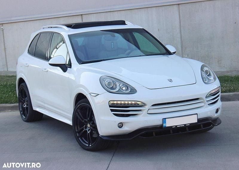 Culoarealb Utilizat 2014 Porsche Cayenne Platinum Edition SUV | 19.490 EUR - Imagine 1/4
