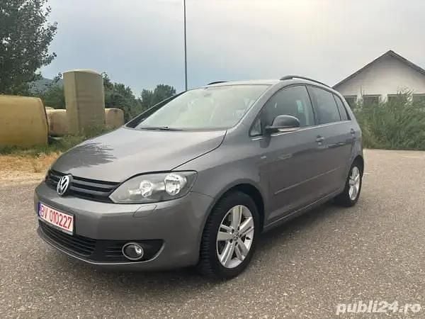 Gri Second-hand 2013 VW Golf Berlinǎ | 5.700 EUR (Super Preț) - Imagine 1/4