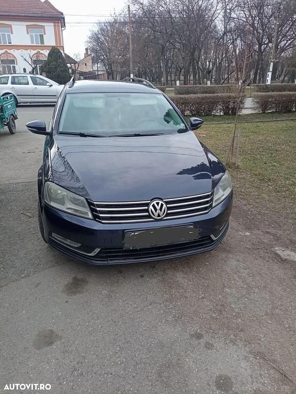 Culoarealbastru Utilizat 2011 VW Passat Comfortline Break | 4.900 EUR (Preț bun) - Imagine 1/4