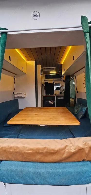 Second-hand VW Crafter 110 CP (80 kW) 2015 Alb Van