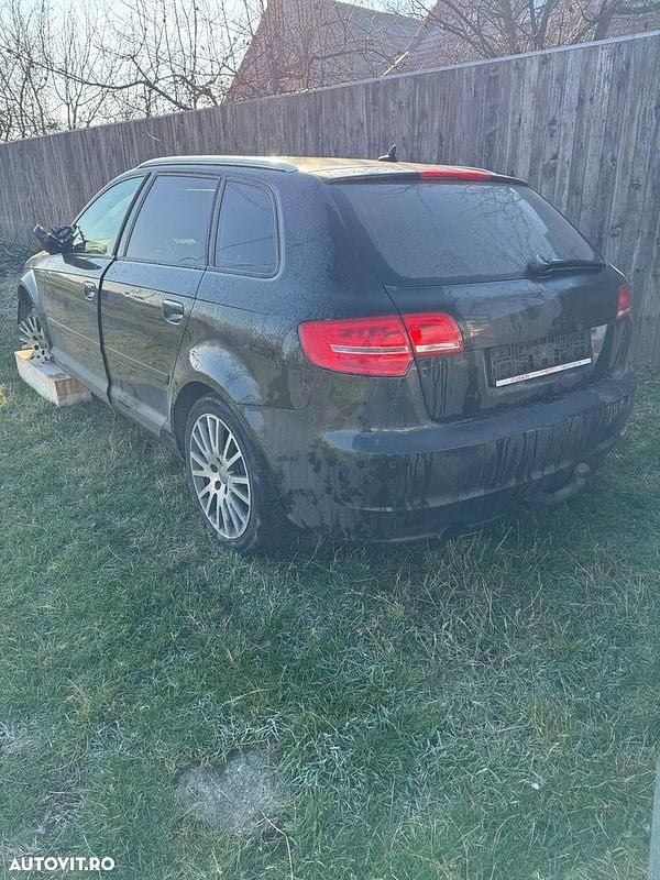 Culoarenegru Second-hand 2011 Audi A3 S-Line Hatchback | 2.000 EUR - Imagine 1/4