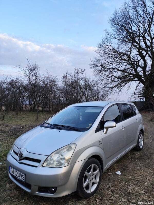 Utilizat 2005 Toyota Corolla Verso Monovolum | 2.000 EUR - Imagine 1/4