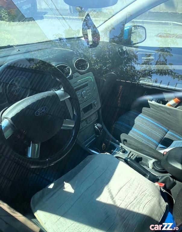 Second-hand Ford Focus 100 CP (73 kW) 2010 Albastru Berlinǎ