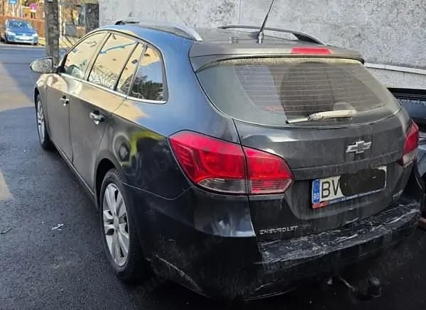 Second-hand Chevrolet Cruze 163 CP (119 kW) 2012 Negru Break