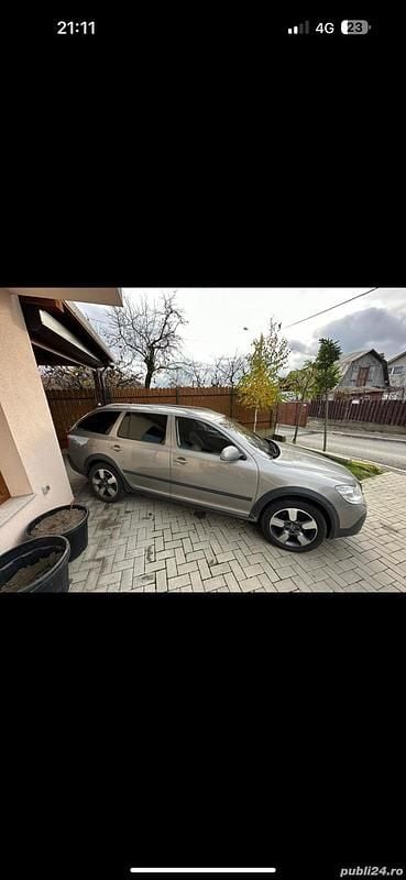 Utilizat 2011 Skoda Octavia Scout Break | 6.999 EUR - Imagine 1/4