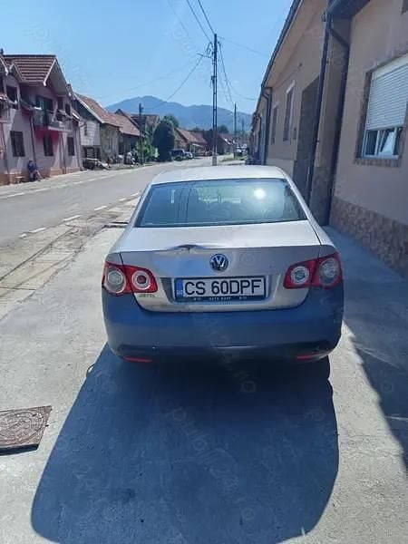 Utilizat 2006 VW Jetta Berlinǎ | 1.500 EUR (Preț bun) - Imagine 1/4