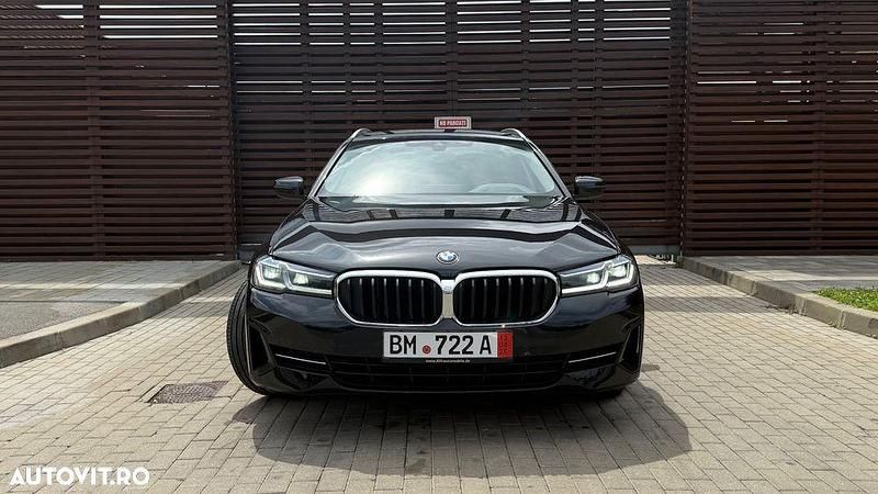 Second-hand BMW 520 Sport Line 190 CP (139 kW) 2022 Negru Break