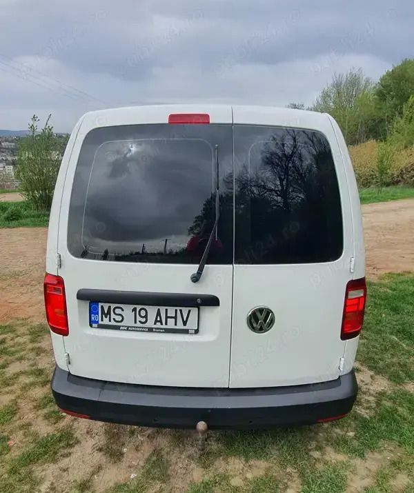 Utilizat 2017 VW Caddy Monovolum | 12.000 EUR (Puțin scump) - Imagine 1/4
