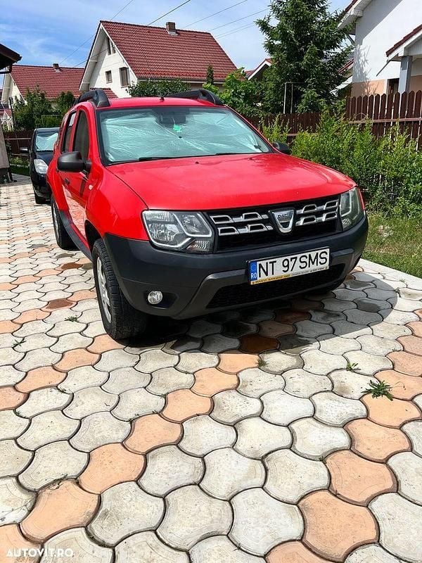 Culoarerosu Utilizat 2017 Dacia Duster Lauréate SUV | 7.500 EUR (Preț bun) - Imagine 1/4