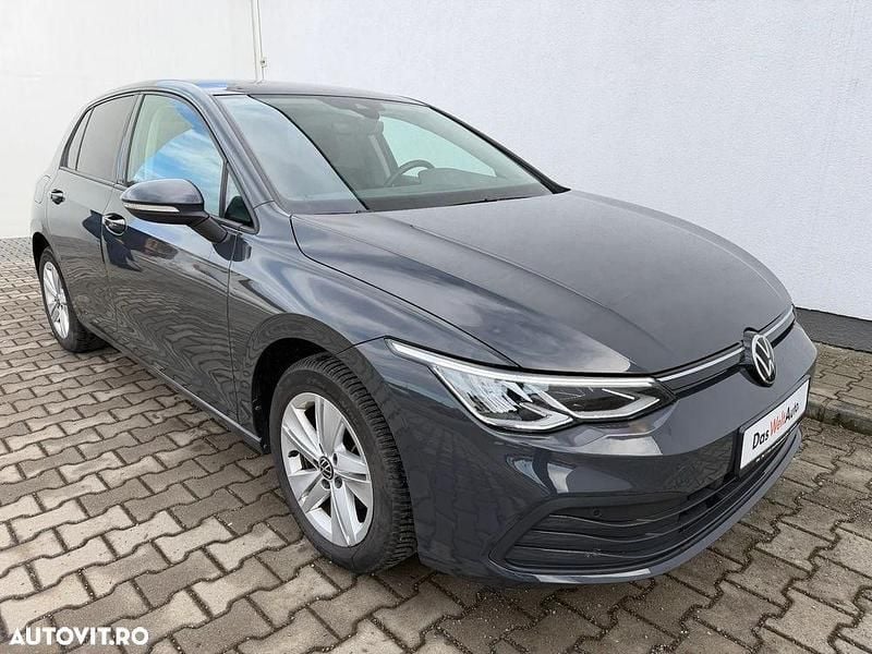 Second-hand VW Golf VIII Life 116 CP (85 kW) 2020 Culoaregri Hatchback