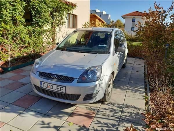 Second-hand Ford Fiesta 80 CP (58 kW) 2007 Argintiu Hatchback