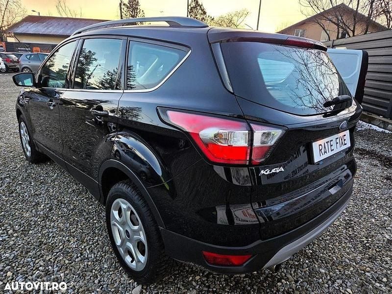 Second-hand Ford Kuga Business Edition 120 CP (88 kW) 2016 Culoarenegru SUV