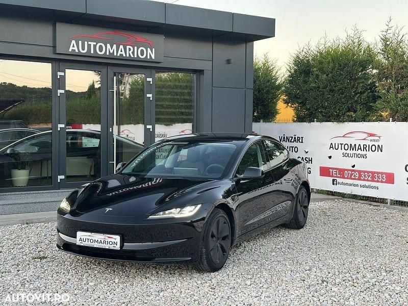 Culoarenegru Utilizat 2024 Tesla Model 3 Berlinǎ | 39.999 EUR (Puțin scump) - Imagine 1/4