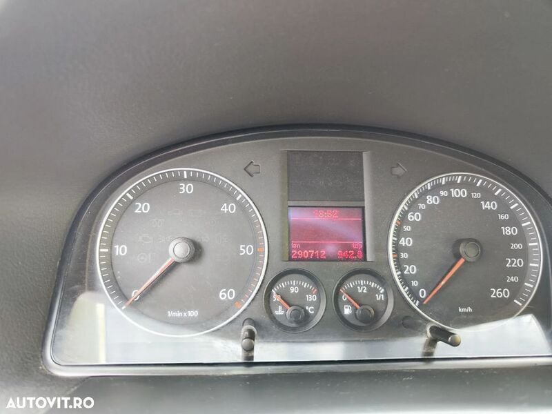 Negru Utilizat 2003 VW Touran Highline Monovolum | 1.700 EUR (Preț OK) - Imagine 1/4