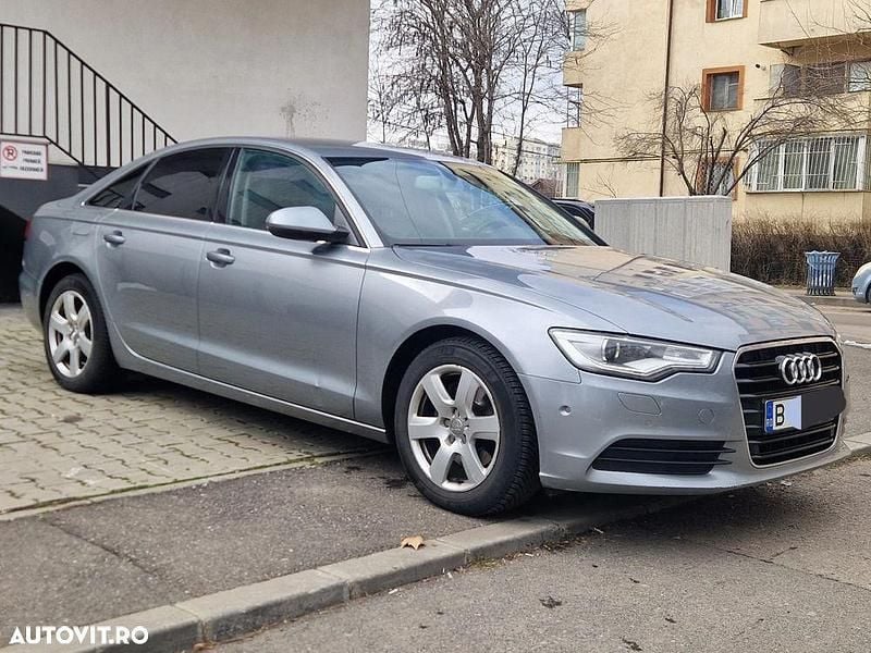 Second-hand Audi A6 Comfort 190 CP (139 kW) 2014 Culoaregri Hatchback