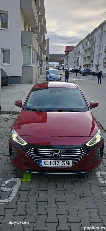 Rosu Utilizat 2019 Hyundai Ioniq Hatchback | 14.500 EUR (Preț OK) - Imagine 1/4