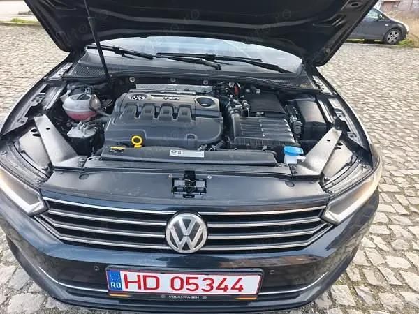 Second-hand VW Passat Highline 150 CP (110 kW) 2016 Negru Berlinǎ