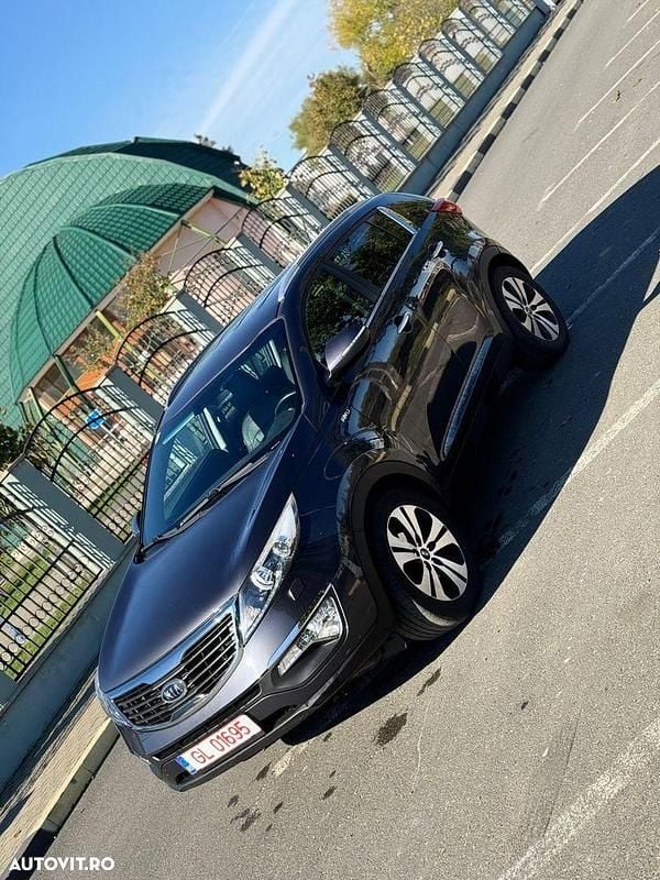Culoarealte culori Utilizat 2012 Kia Sportage SUV | 9.500 EUR (Preț bun) - Imagine 1/4