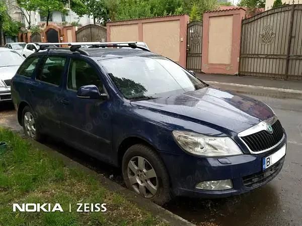 Albastru Utilizat 2012 Skoda Octavia Elegance Break | 5.400 EUR (Preț bun) - Imagine 1/4
