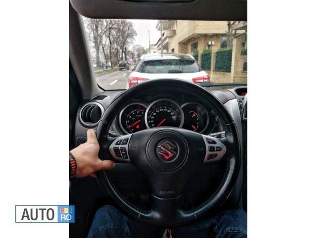 Second-hand Suzuki Grand Vitara 129 CP (94 kW) 2008 Gri SUV