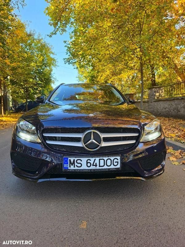Culoarealbastru Utilizat 2015 Mercedes C220 Break | 12.000 EUR (Preț OK) - Imagine 1/4