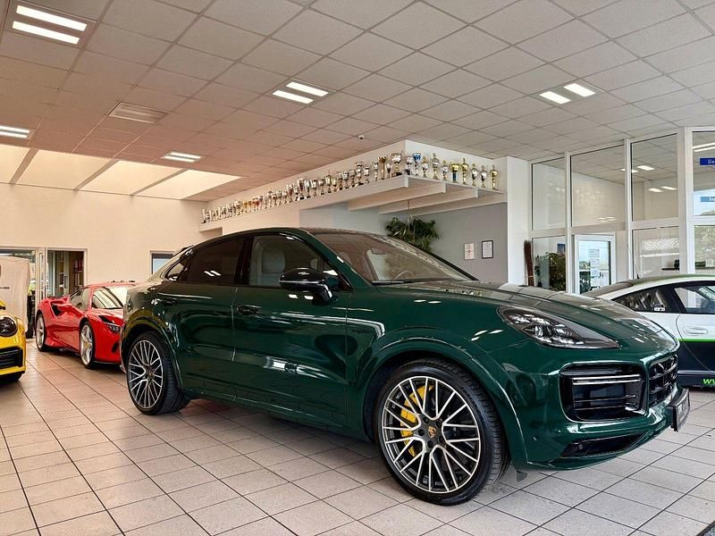 Utilizat 2023 Porsche Cayenne Coupe Turbo S E-Hybrid Coupe | 127.348 EUR - Imagine 1/1