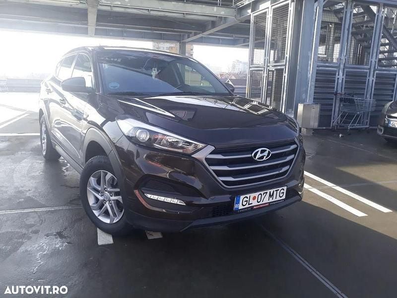 Second-hand Hyundai Tucson Style 132 CP (97 kW) 2017 Culoaremaro SUV