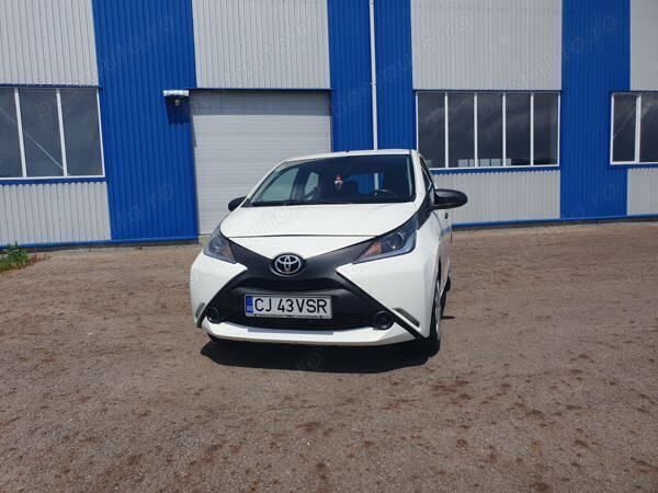 Alb Utilizat 2018 Toyota Aygo Hatchback | 5.670 EUR (Preț OK) - Imagine 1/4