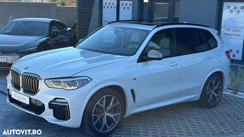 Culoarealb Utilizat 2020 BMW X5 M Sport SUV | 59.799 EUR - Imagine 1/4