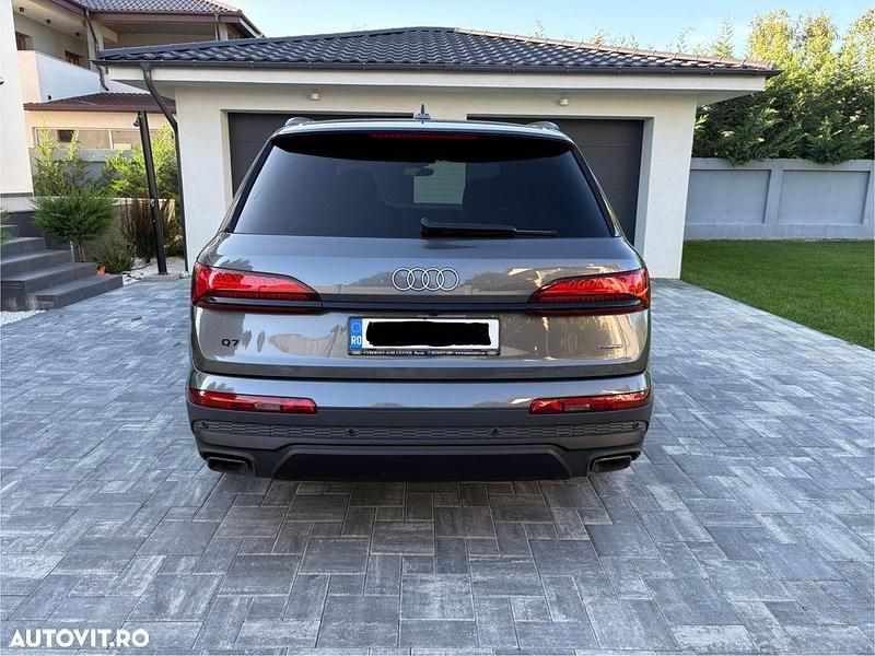 Second-hand Audi Q7 S-Line 231 CP (169 kW) 2025 Culoaregri SUV
