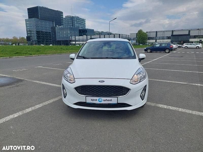 Second-hand Ford Fiesta Trend 95 CP (69 kW) 2018 Culoarealb Hatchback