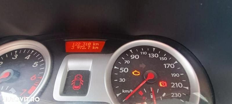 Gri Utilizat 2012 Renault Clio GrandTour Break | 4.300 EUR - Imagine 1/4