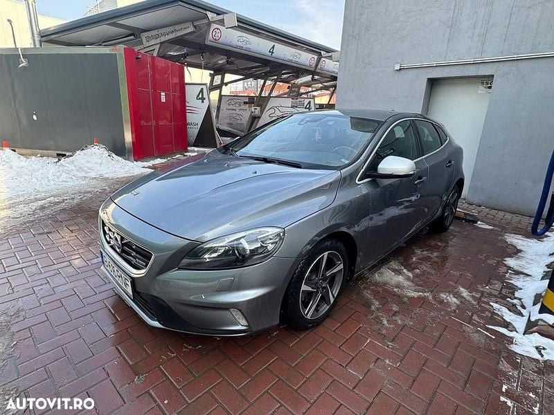 Second-hand Volvo V40 R-Design 120 CP (88 kW) 2015 Culoaregri Hatchback