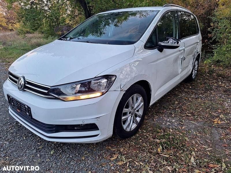 Culoarealb Utilizat 2019 VW Touran Comfortline Monovolum | 6.950 EUR - Imagine 1/4