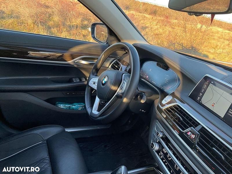 Second-hand BMW 730L 286 CP (210 kW) 2019 Culoarenegru Berlinǎ